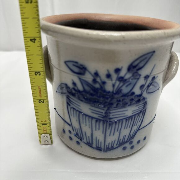 1992 Salmon Falls Blue Decorated Stoneware Blue Berries Basket CrockWare Pottery - Picture 11 of 13